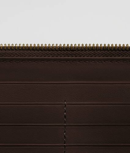 Cartera Con Cremallera En El Contorno Cassette