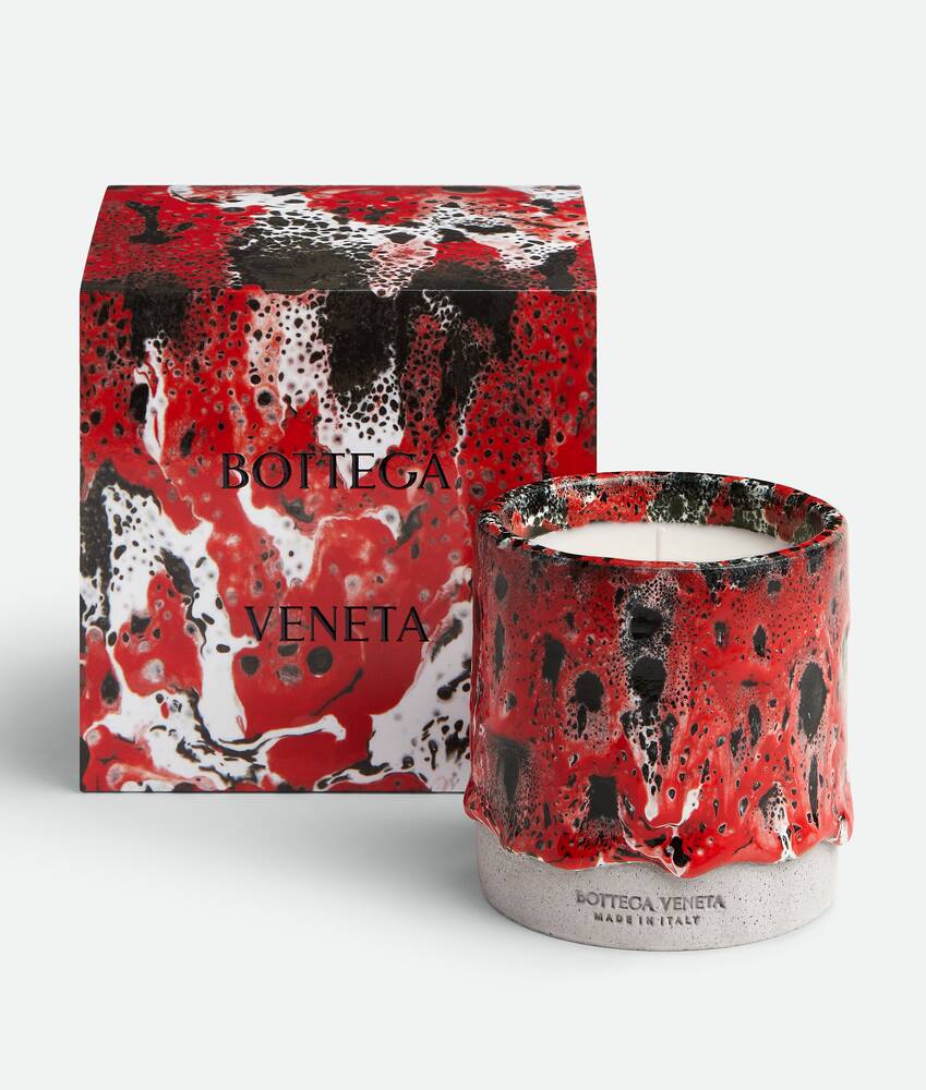 Display a large version of the product image 2 - Redstone Glaze Candle