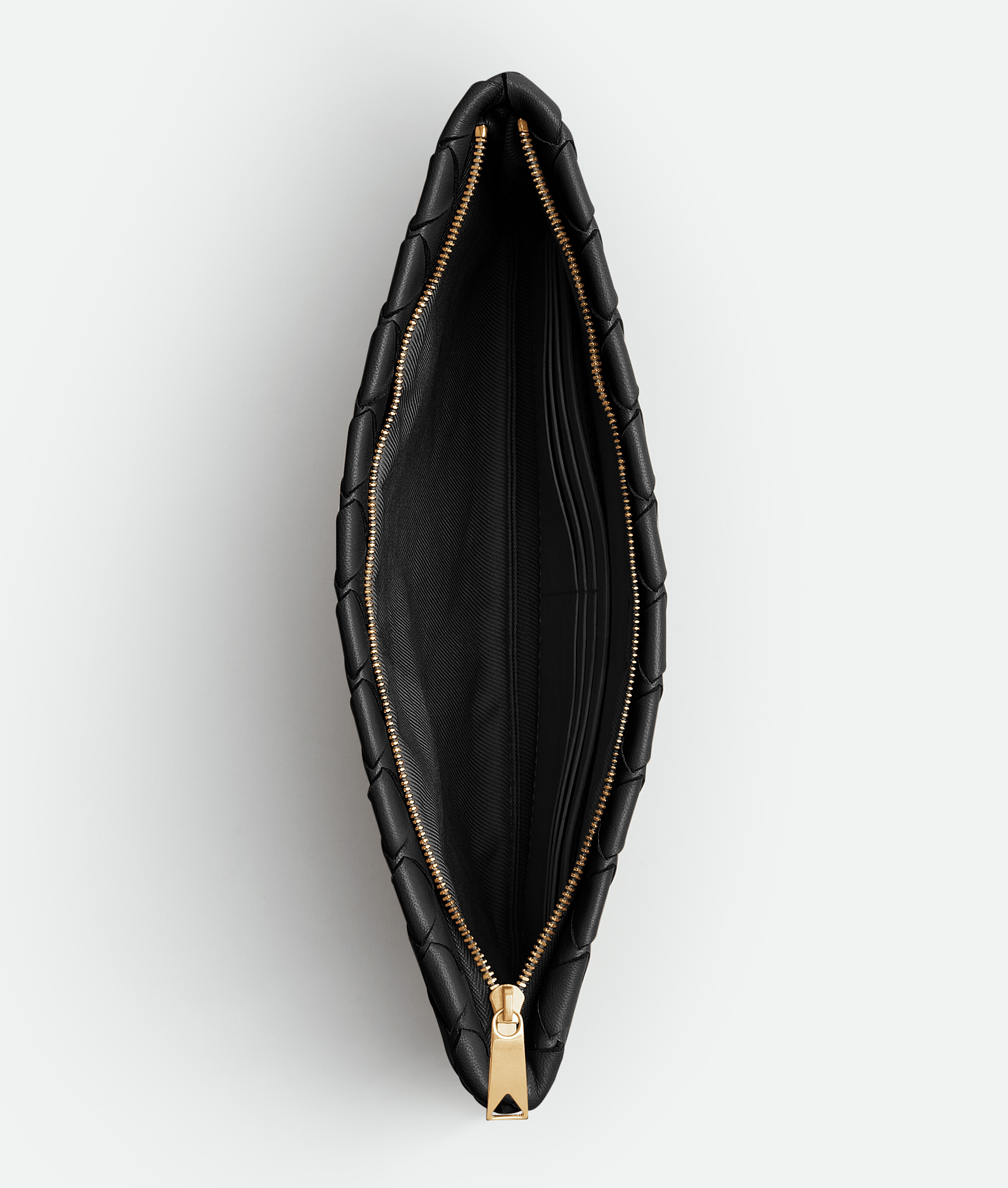 Bottega Veneta Intrecciato Leather Pouch In Black