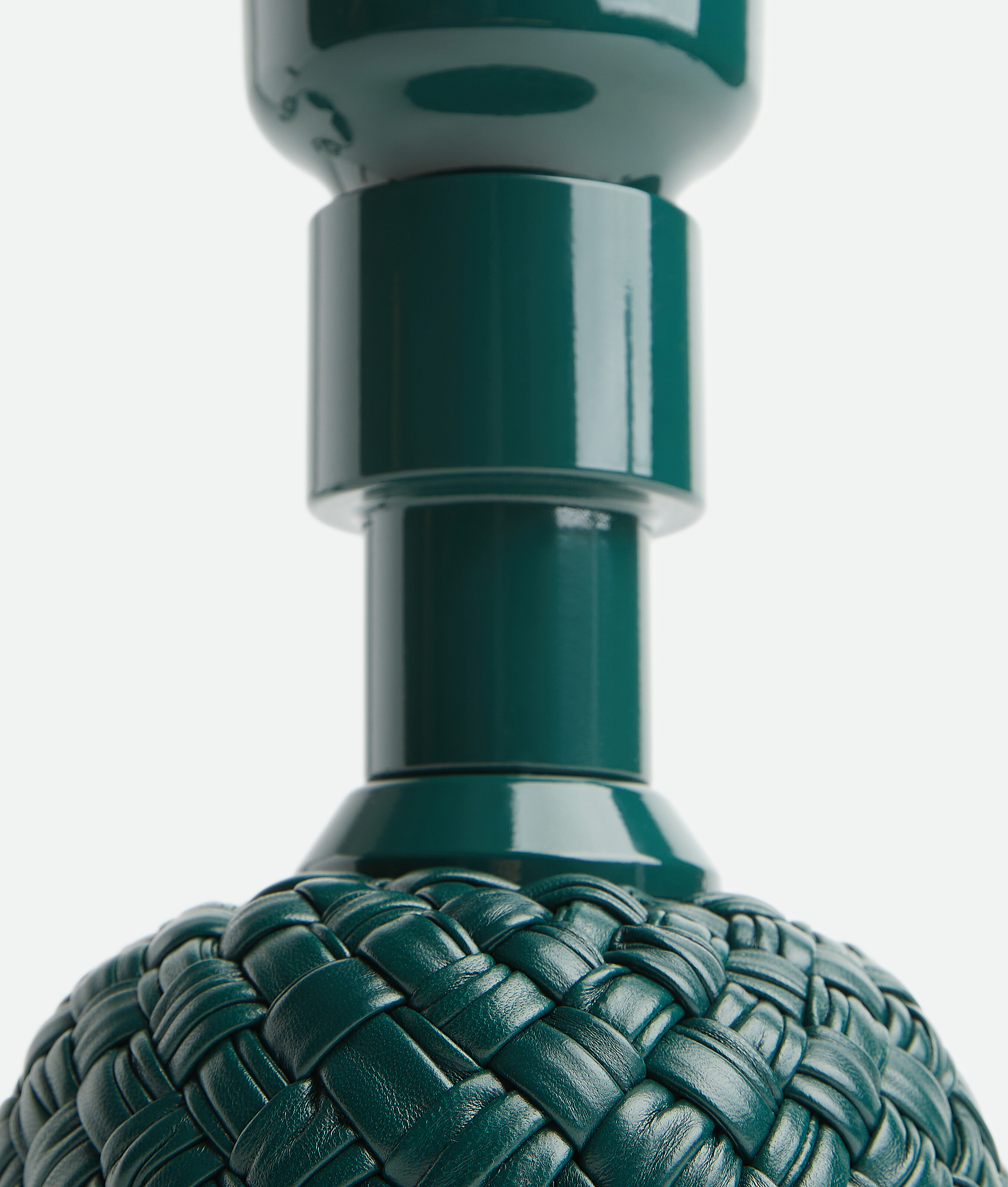 Bottega Veneta Large Model 600 In Emerald Green