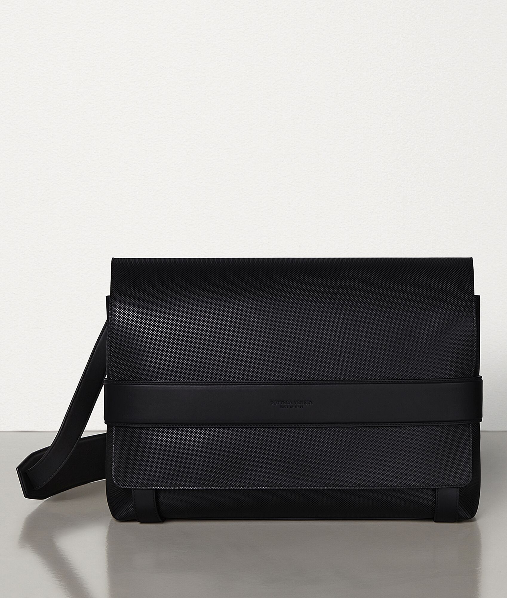 Messenger Bag — Black — 808844660