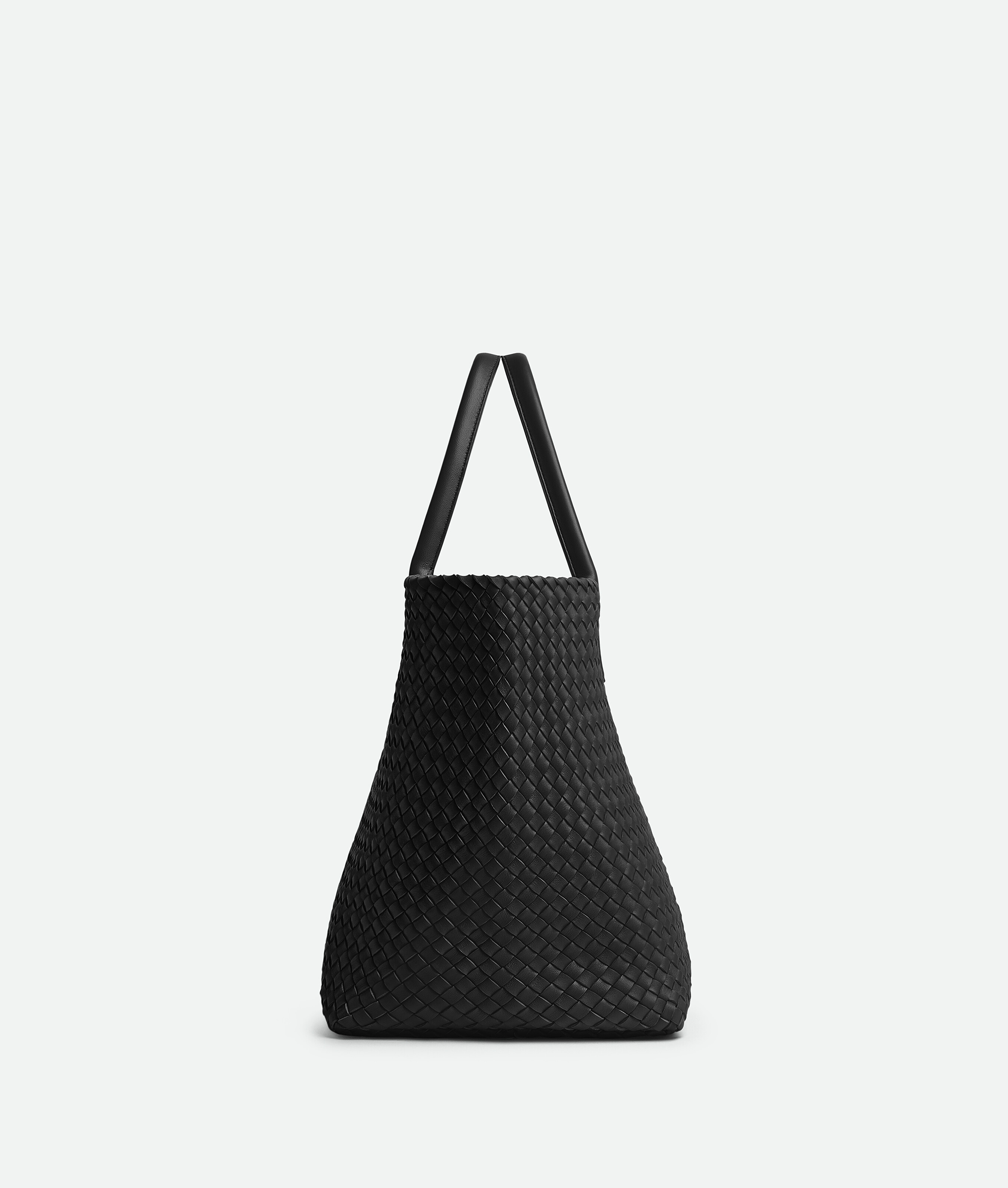 Bottega Veneta Cabat Grand Format In Black