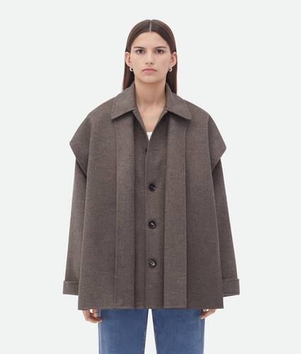 Abrigo corto de cachemira y lana doble
