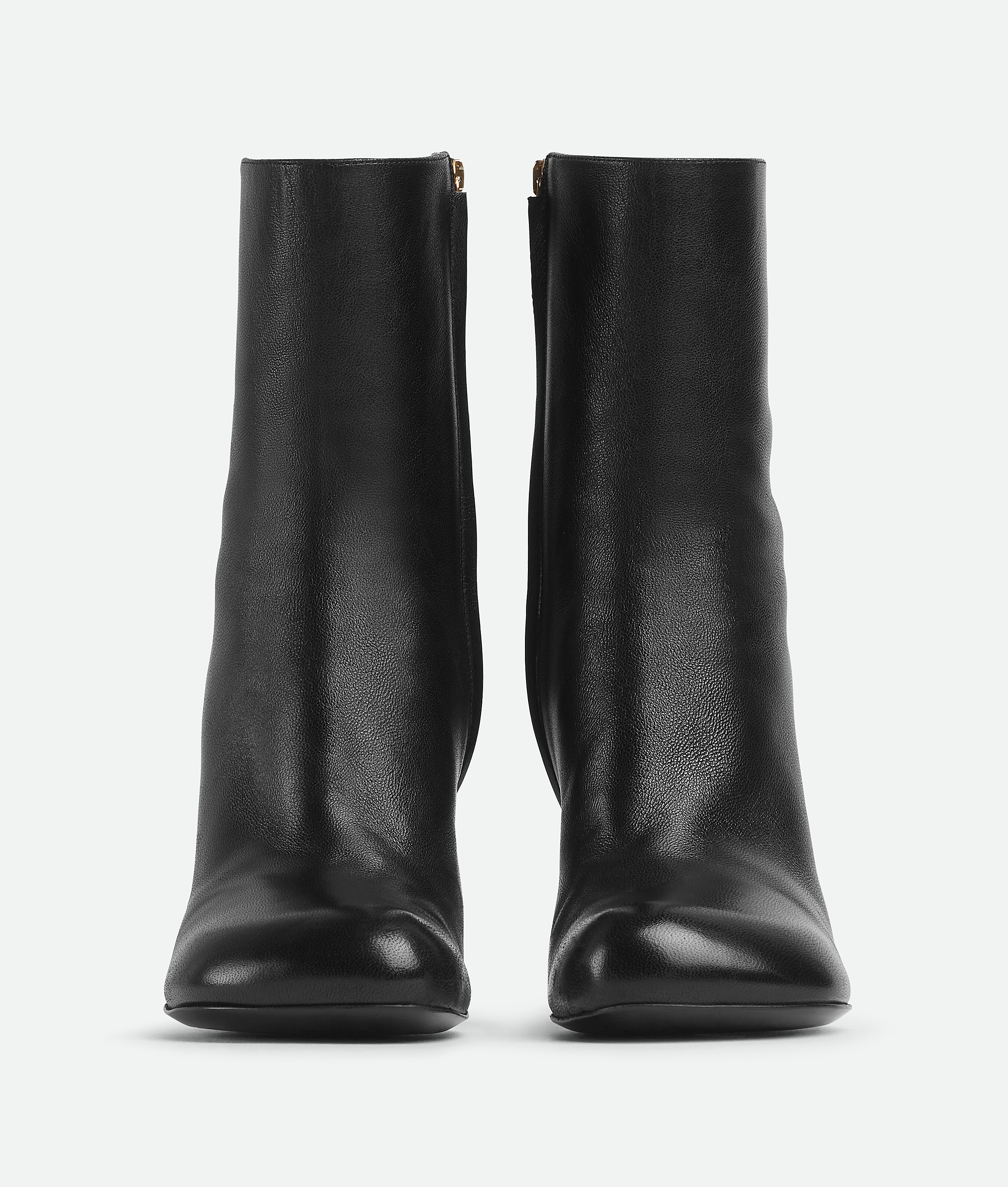 Shop Bottega Veneta Nico Stiefeletten In Black