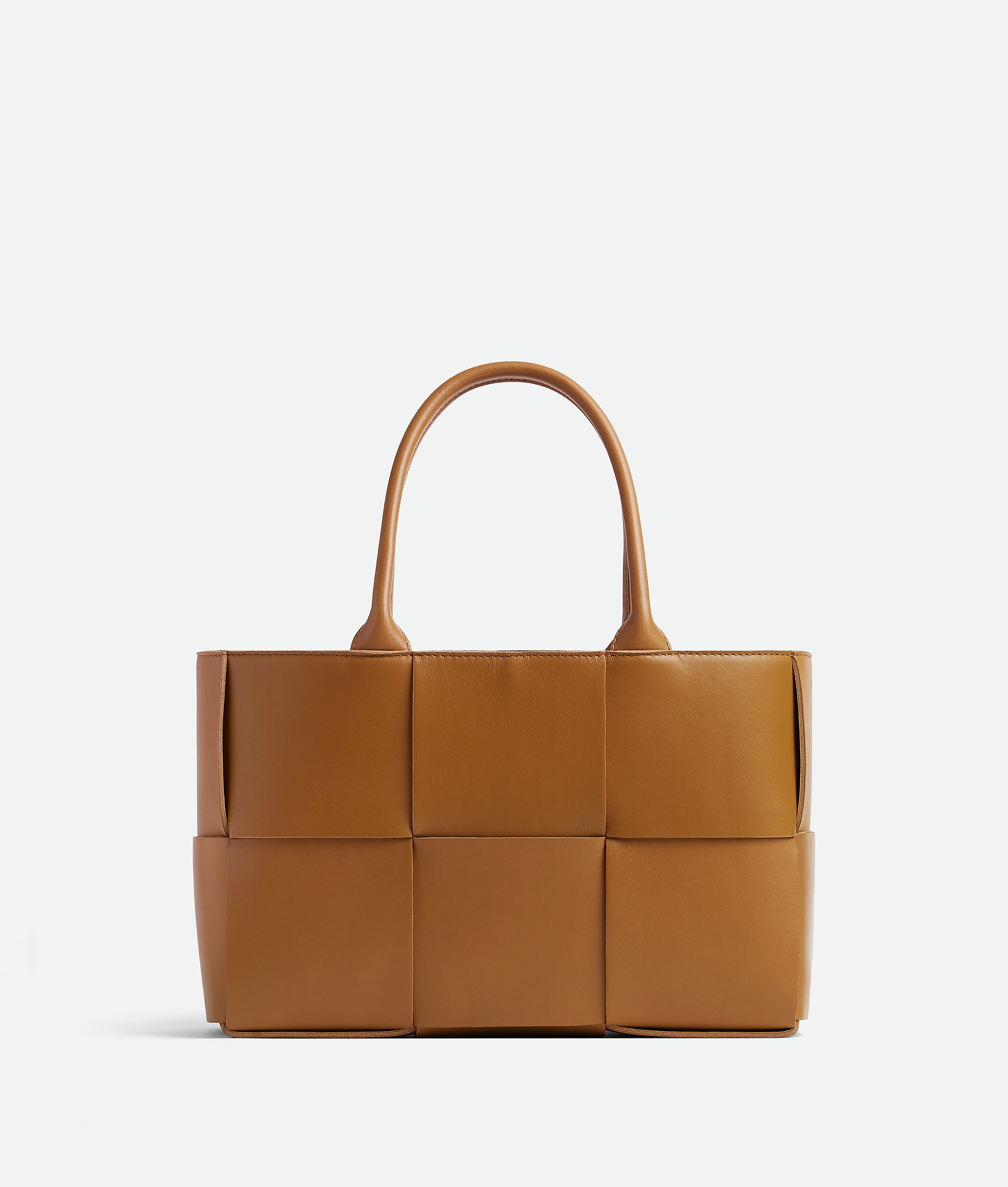 Bottega Veneta Sac Arco Tote Petit Format In Brown