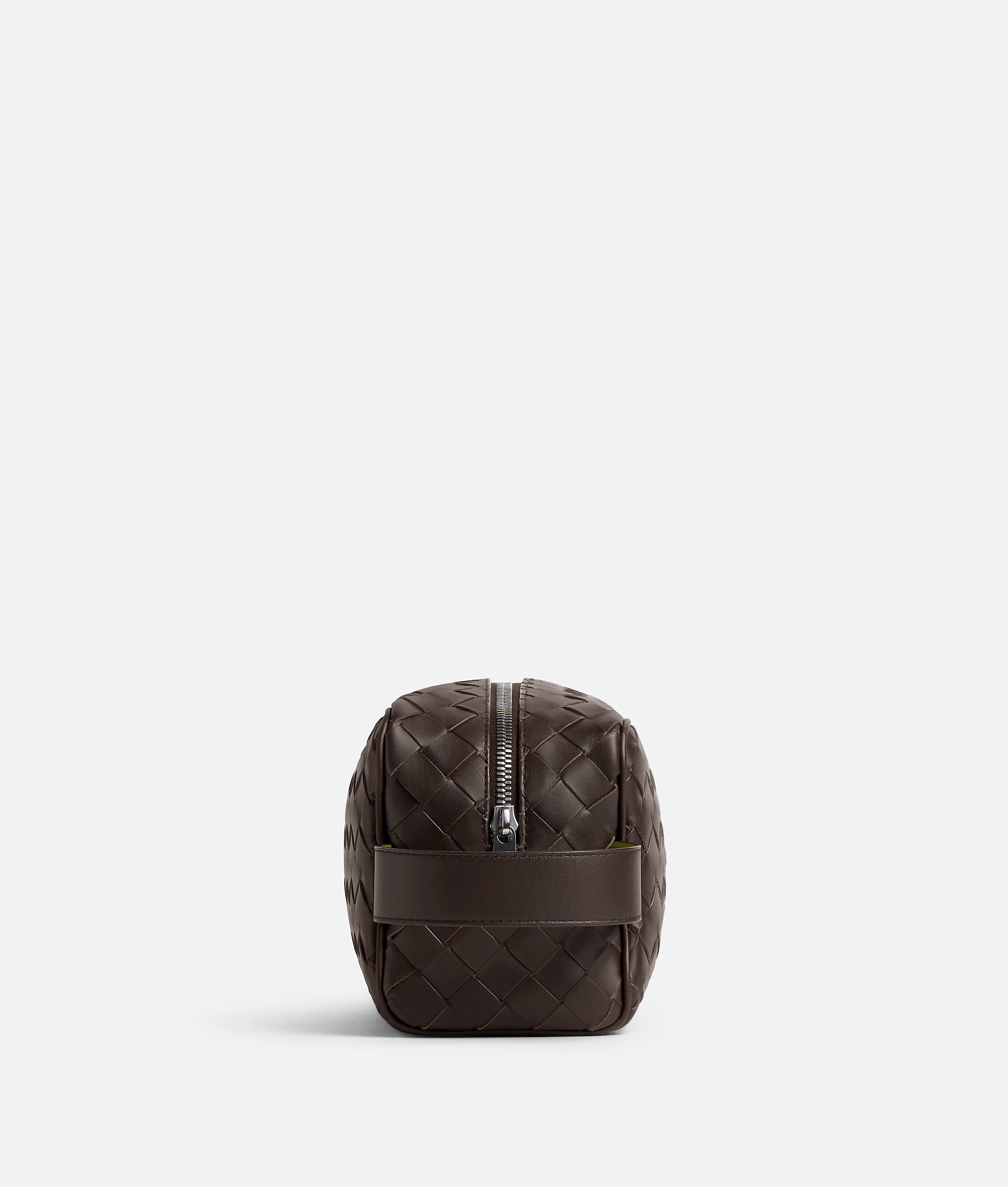 Bottega Veneta Intrecciato Reisepouch In Fondant/matcha