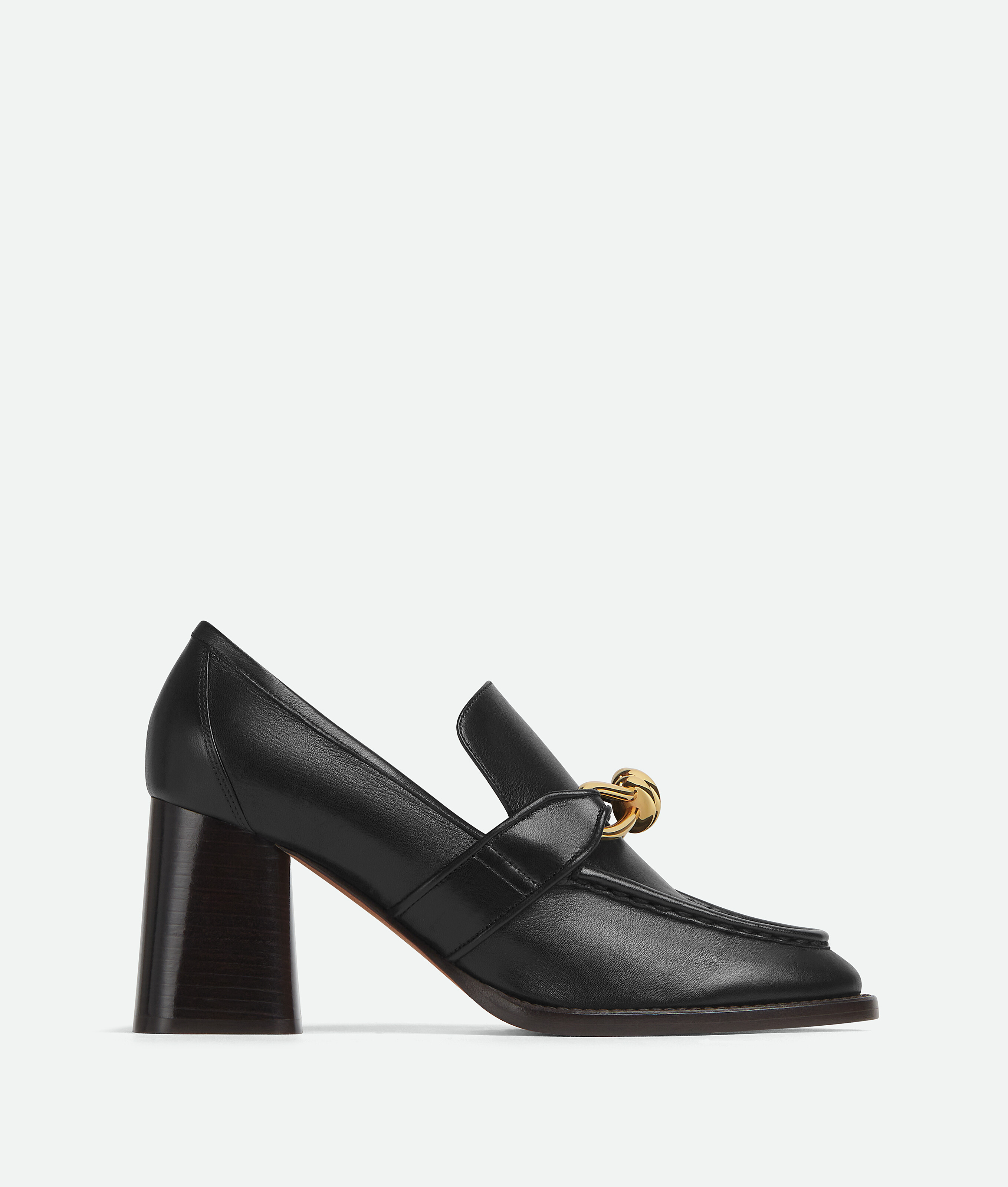 Shop Bottega Veneta Astaire Pump In Black